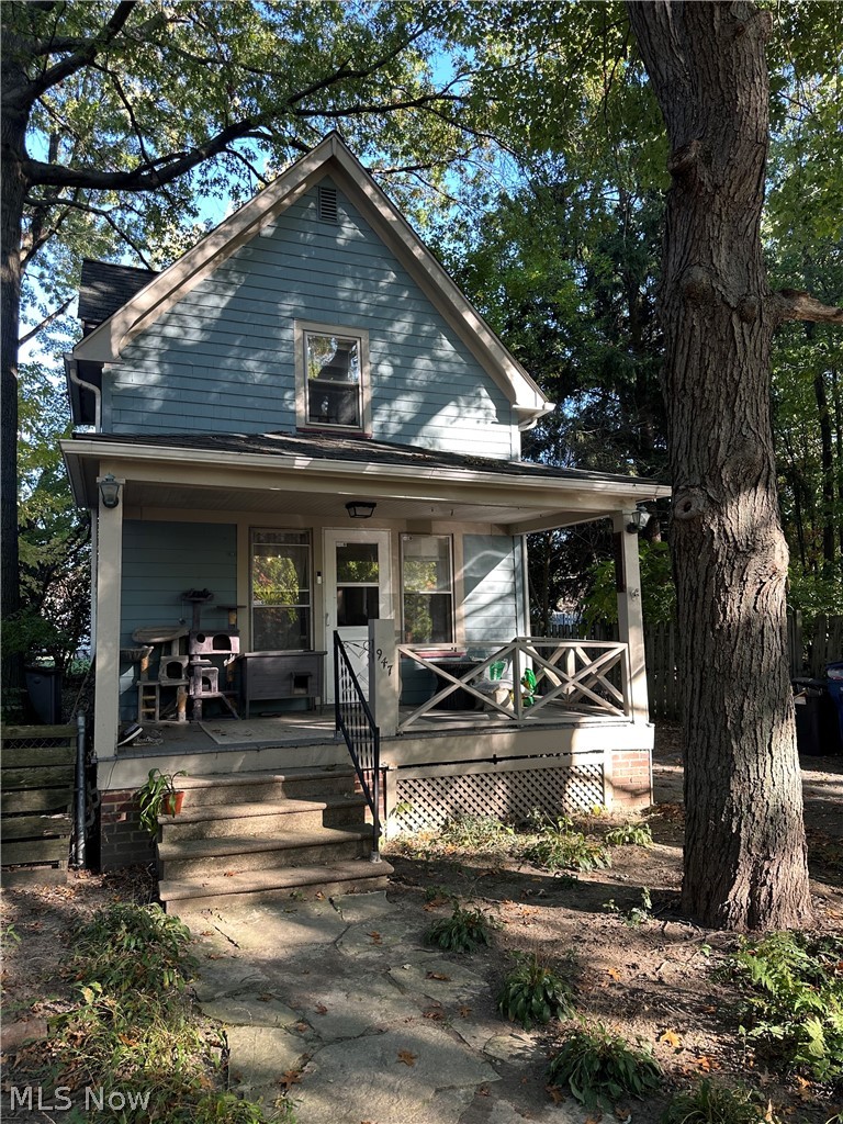 947 Woodview Road, Cleveland Heights, OH, 44121