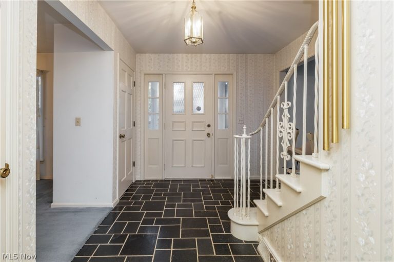 729 Millstone Lane, Massillon, OH - Photo 4