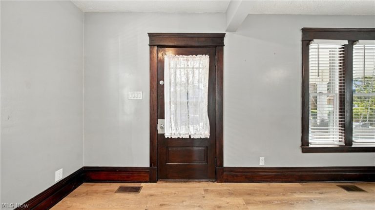 2319 Liberty Street, Parkersburg, WV - Photo 8
