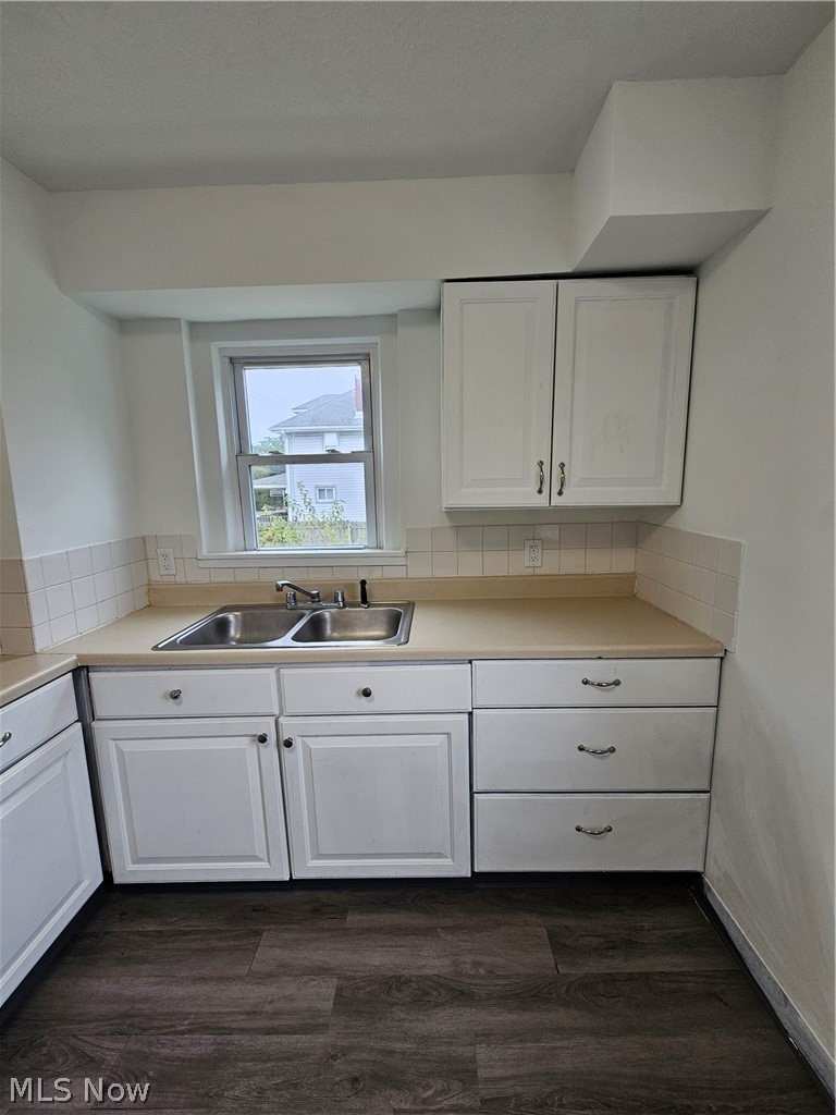 1187 Triplett Boulevard, Akron, OH - Photo 2