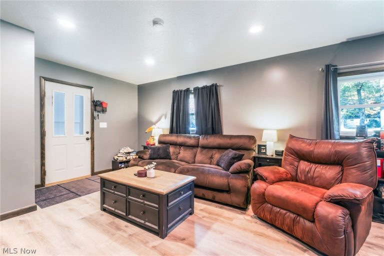 445 Park Avenue, Poland, OH - Photo 5