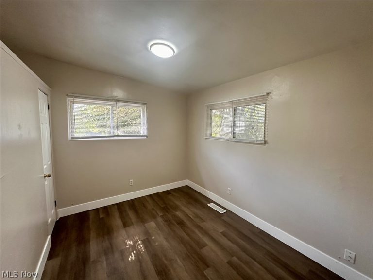 2356 Newton Street, Akron, OH - Photo 4