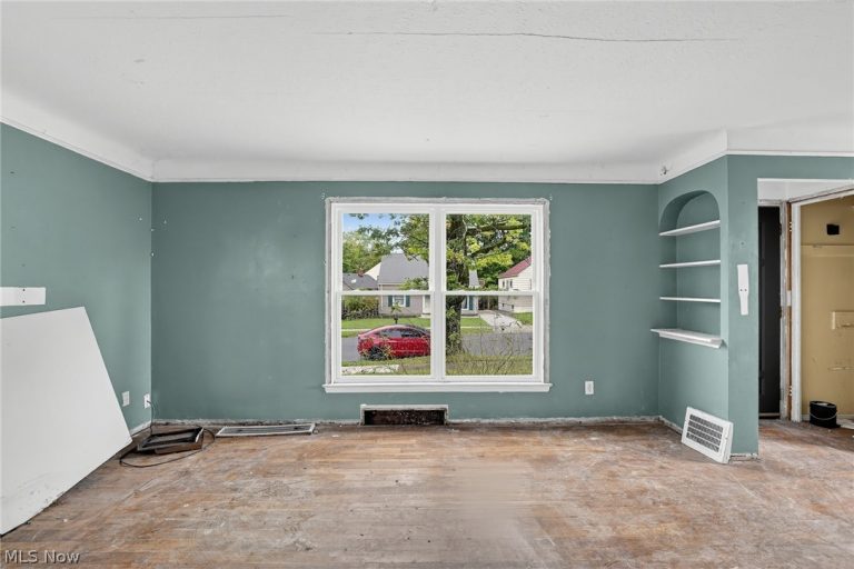 13309 Clifford Avenue, Cleveland, OH - Photo 4