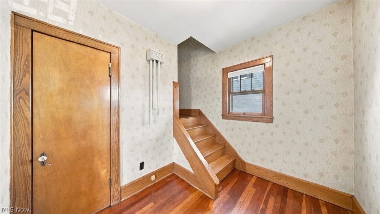 1107 Lakeview Drive, Parkersburg, WV - Photo 6