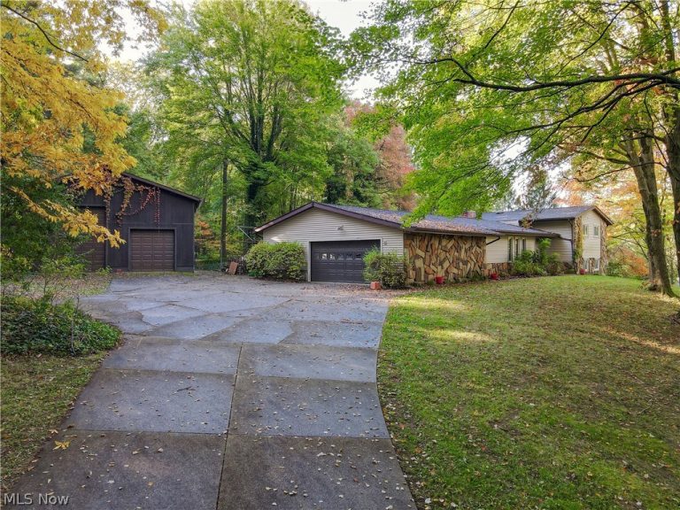 2878 Sunnybrook Road, Mogadore, OH, 44260