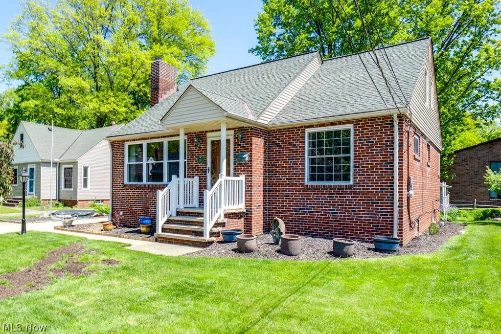 3241 231st Street, North Olmsted, OH