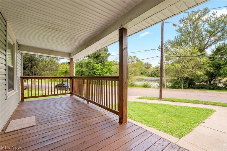 1152 Manning Avenue, Akron, OH - Photo 3
