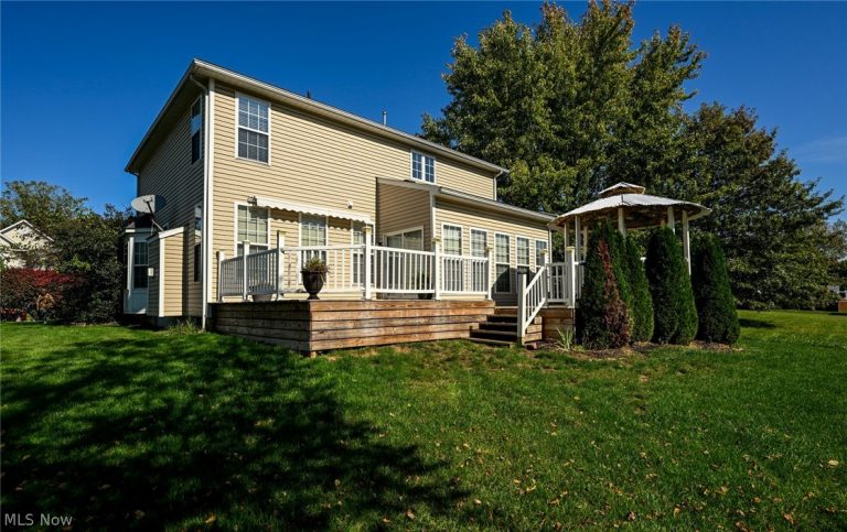 1930 Northgate Circle, Akron, OH - Photo 4