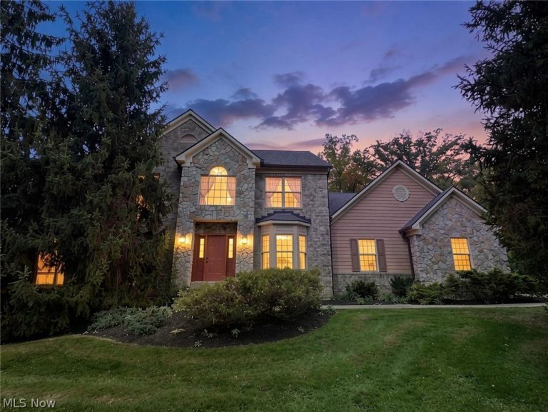 11440 Glenmora Drive, Chardon, OH - Photo 3