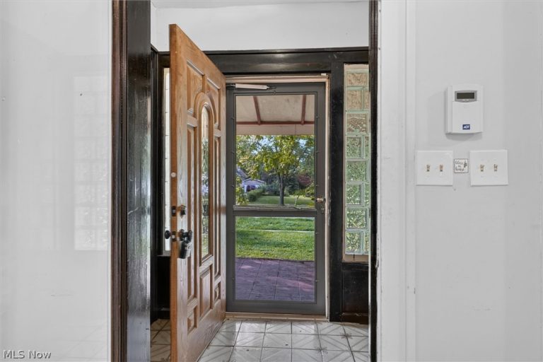 3335 Euclid Heights Boulevard, Cleveland Heights, OH - Photo 6