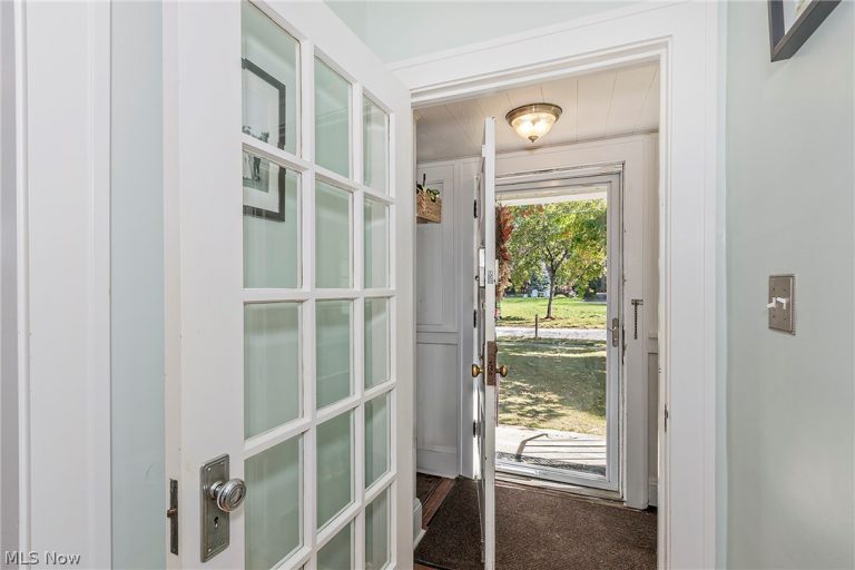3294 Norwood Road, Shaker Heights, OH - Photo 3