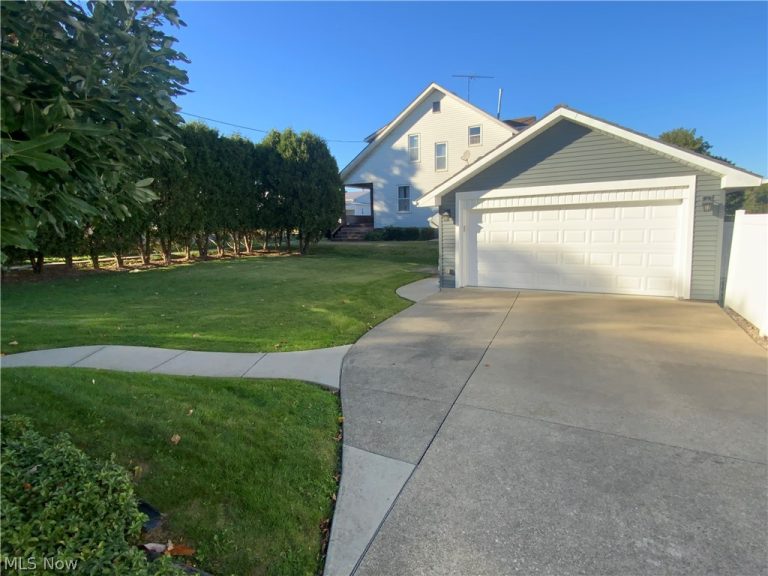 408 Stewart Avenue, Carrollton, OH - Photo 6