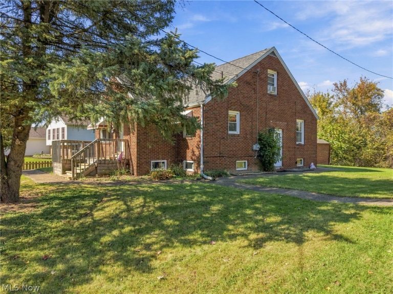 2459 Georgetown Road, Canton, OH - Photo 6