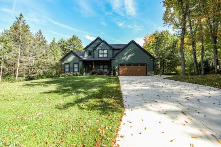 1105 Woodbend Road, Ravenna, OH, 44266