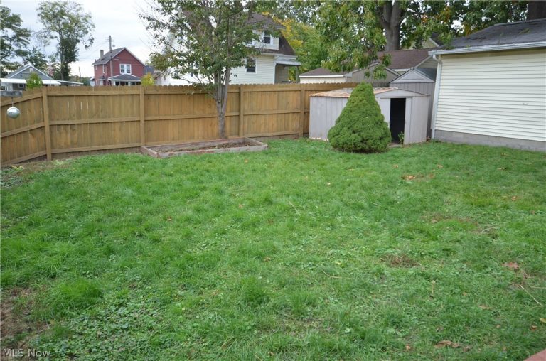 458 Sieber Avenue, Akron, OH - Photo 6