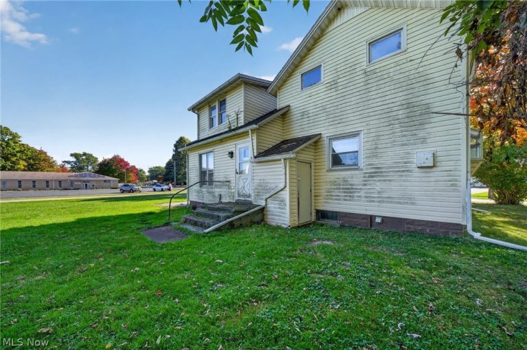472 Detroit Street, Conneaut, OH - Photo 8