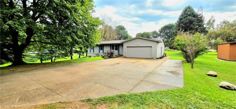 252 Saxe Road, Mogadore, OH - Photo 2