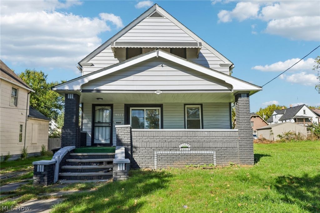 9523 Aetna Road, Cleveland, OH