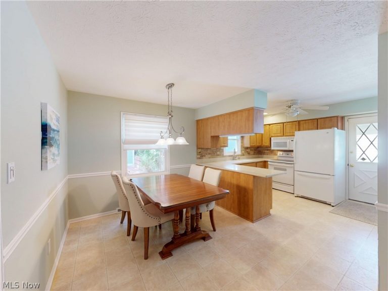 4792 Geraldine Road, Richmond Heights, OH - Photo 6