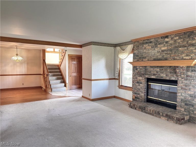 594 Shadydale Drive, Canfield, OH - Photo 8
