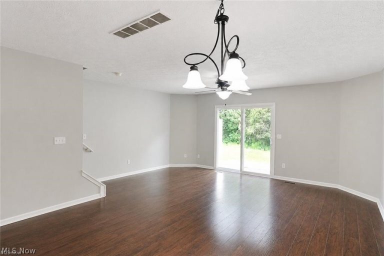 6387 Forest Park Drive, North Ridgeville, OH - Photo 3
