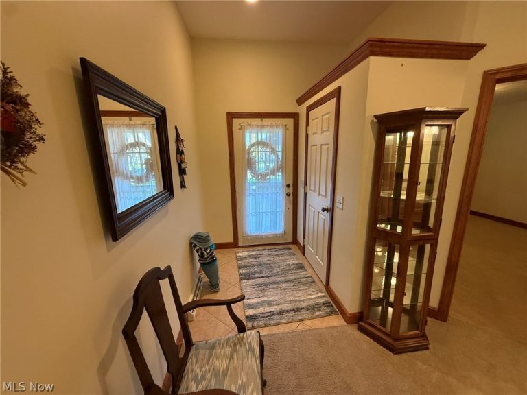 1152 Pine Bluff Drive, New Philadelphia, OH - Photo 3
