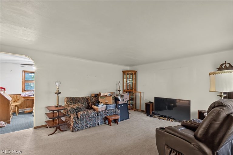 5201 Revere Avenue, Massillon, OH - Photo 4