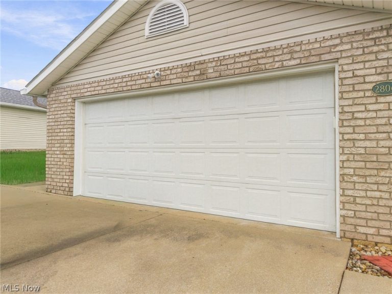 2806 Marsh Avenue, Canton, OH - Photo 4