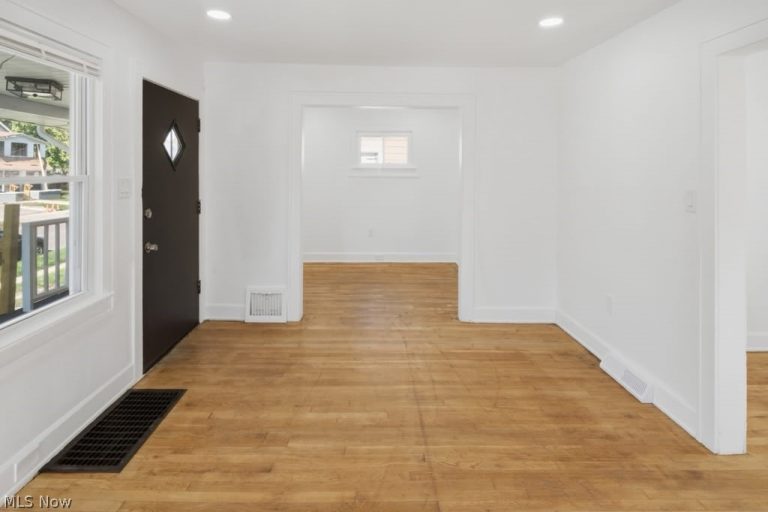 3271 130th Street, Cleveland, OH - Photo 6