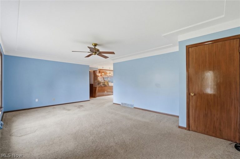 16233 Bennett Road, North Royalton, OH - Photo 5