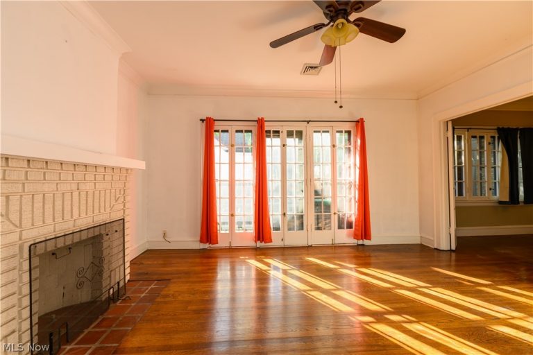 2473 Overlook Road #8, Cleveland Heights, OH - Photo 6