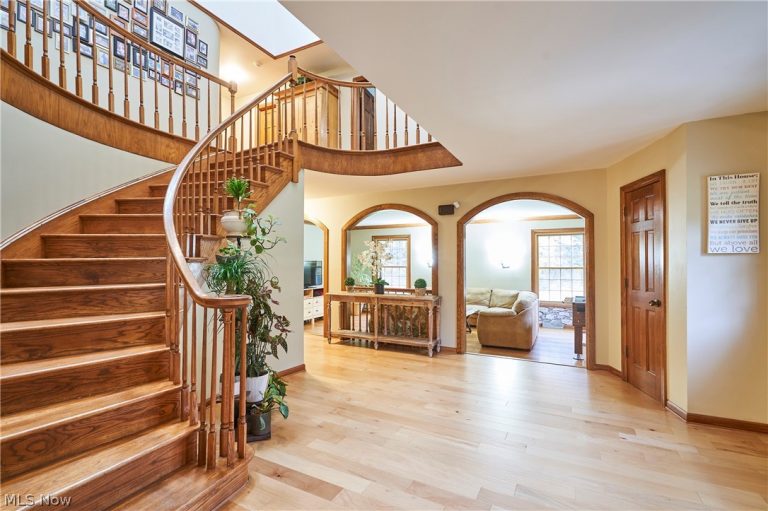 11950 Girdled Road, Concord Twp, OH - Photo 4