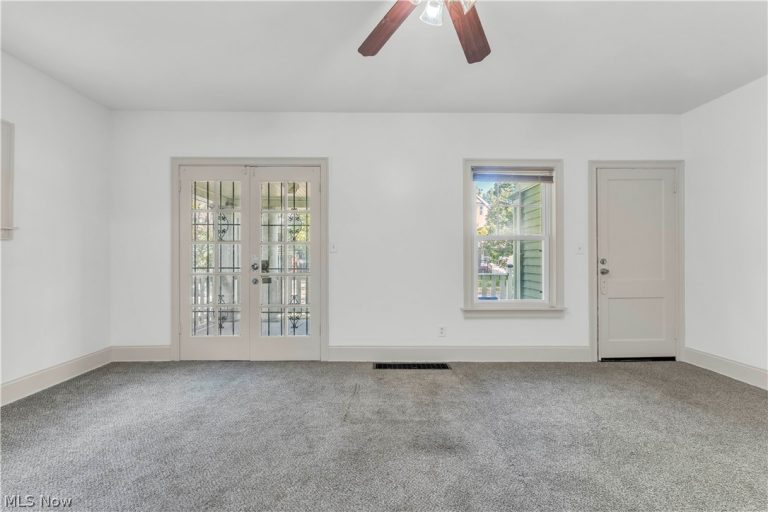3430 Beechwood Avenue #1/DN, Cleveland Heights, OH - Photo 4