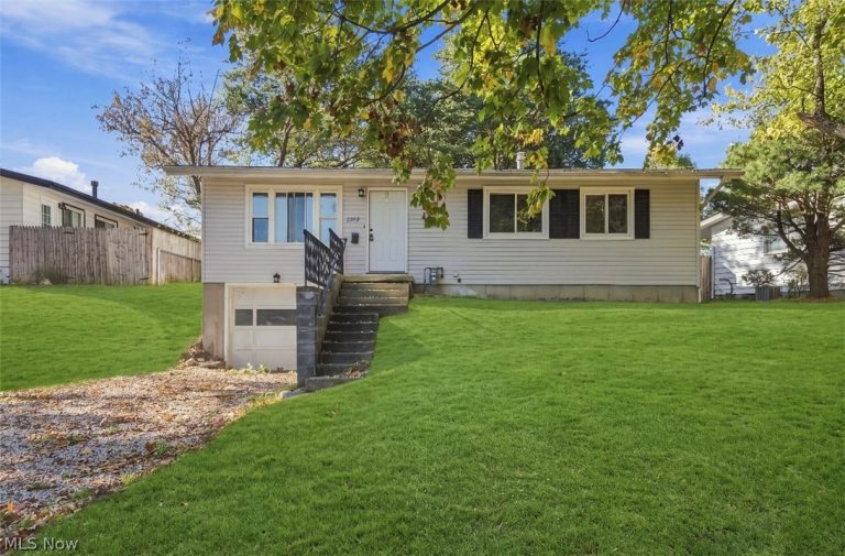 2205 Alden Avenue, Massillon, OH, 44647