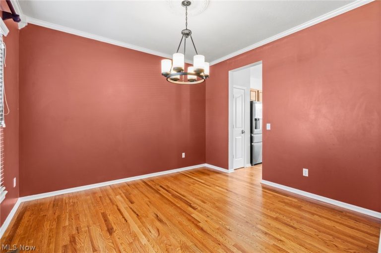 853 Edgar Lane, Brunswick, OH - Photo 6