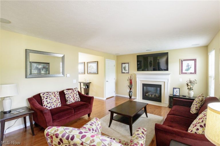 592 Eastglen Circle, Tallmadge, OH - Photo 6