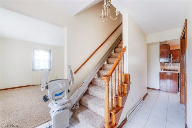 4438 Williamsburg Drive, Canfield, OH - Photo 4