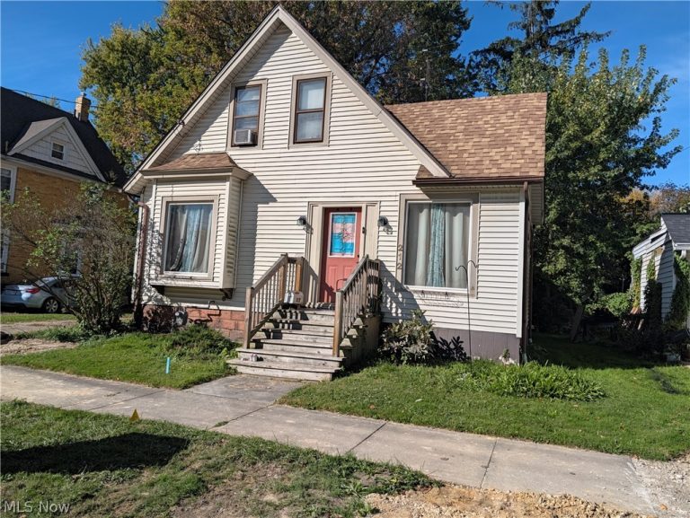 212 King Street, Ravenna, OH - Photo 2