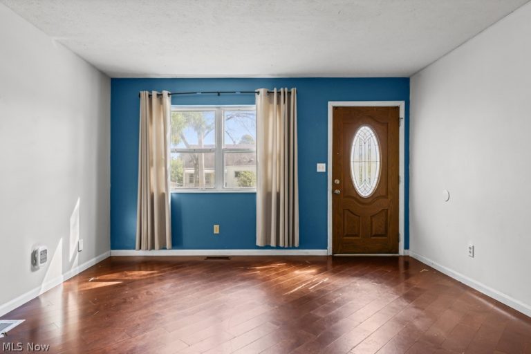 2966 Wingate Avenue, Akron, OH - Photo 6