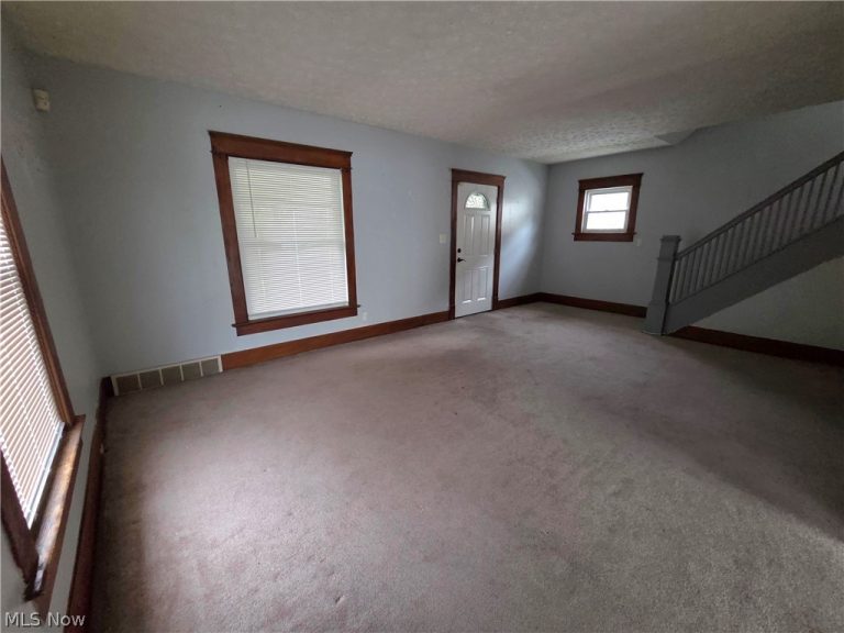 419 Myrtle Street, Ravenna, OH - Photo 5