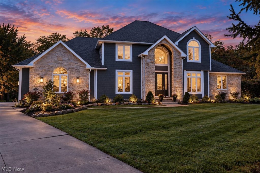 42 Ambrose Drive, Hudson, OH