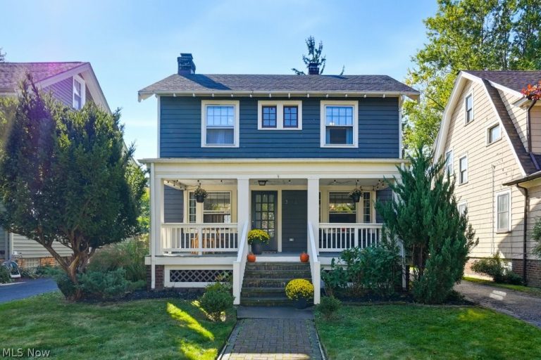 3818 Parkdale Road, Cleveland Heights, OH, 44121