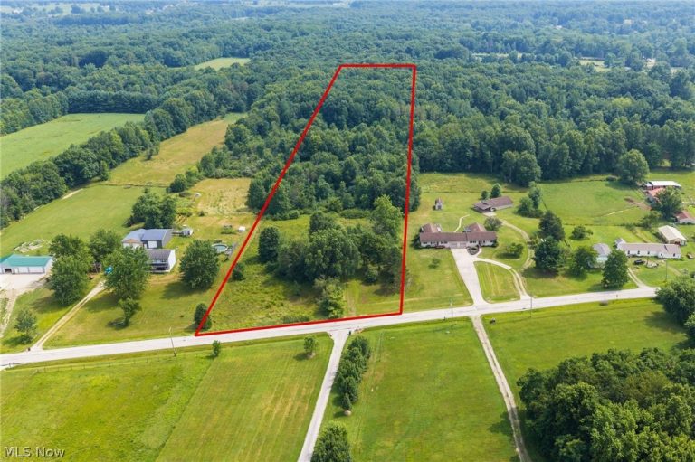 9552 Newton Falls Road, Ravenna, OH, 44266