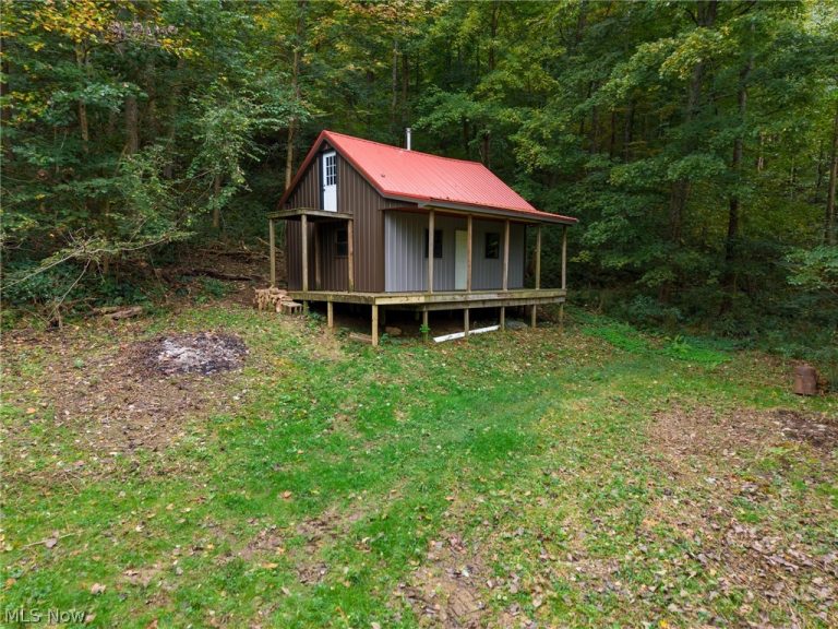 28550 State Route 60 Highway, Warsaw, OH, 43844