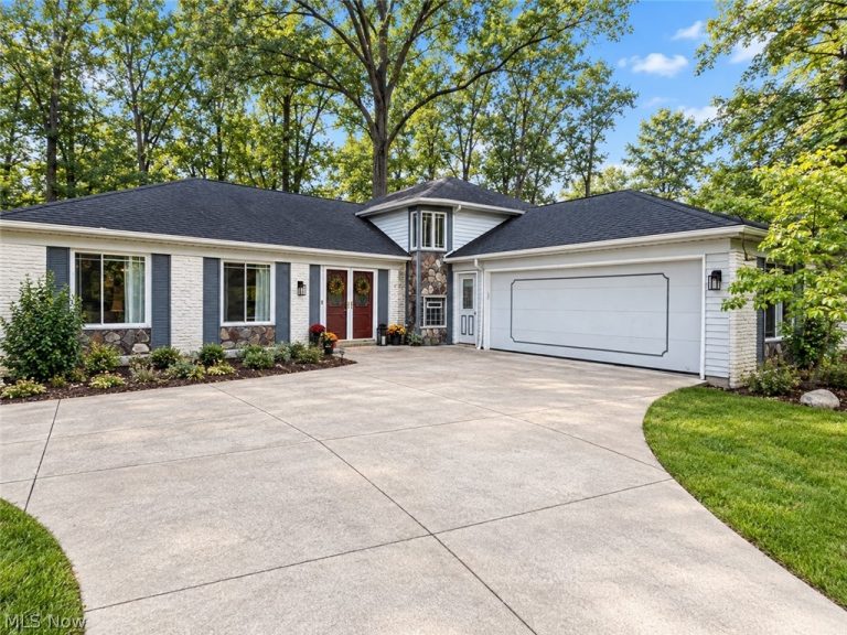27831 Blossom Boulevard, North Olmsted, OH, 44070