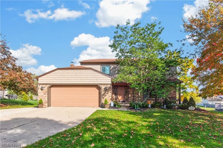 3080 Stoney Creek Drive, North Royalton, OH, 44133