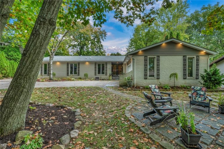 513 Somerset Road, Akron, OH, 44313