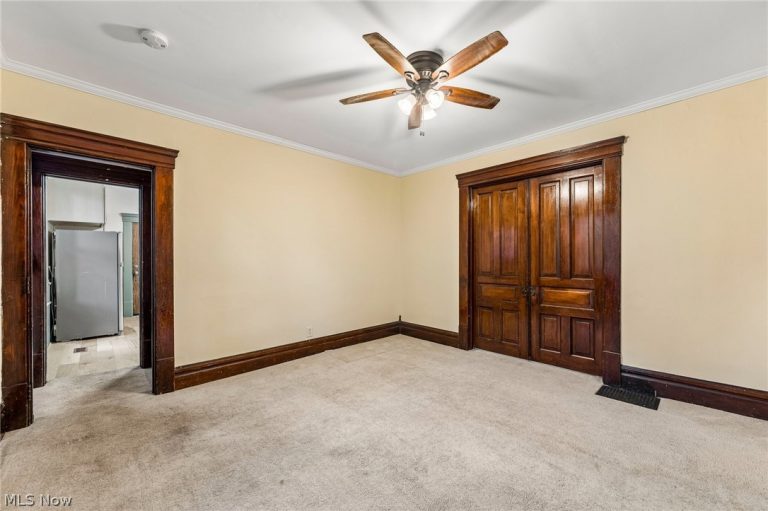 160 Valley Street, Akron, OH - Photo 8