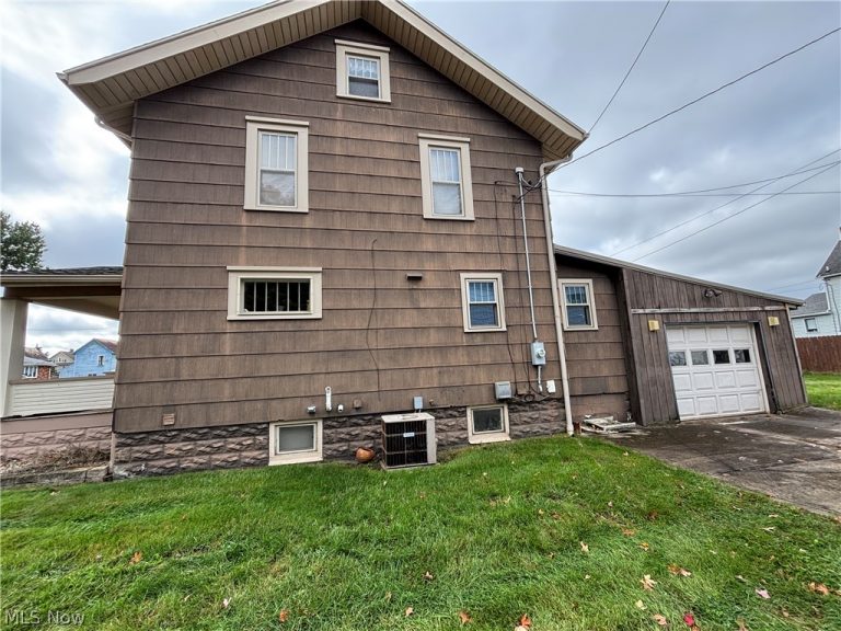 322 6th Street, New Philadelphia, OH - Photo 3