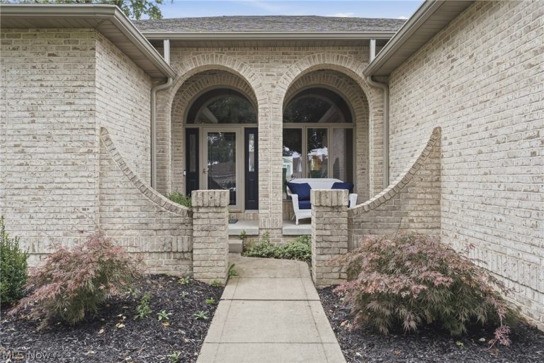 4609 Kingsrow Avenue, Canton, OH - Photo 8